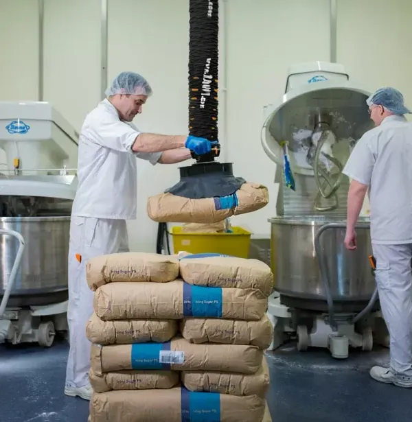 tinh an toan cua thiet bi nang chan khong